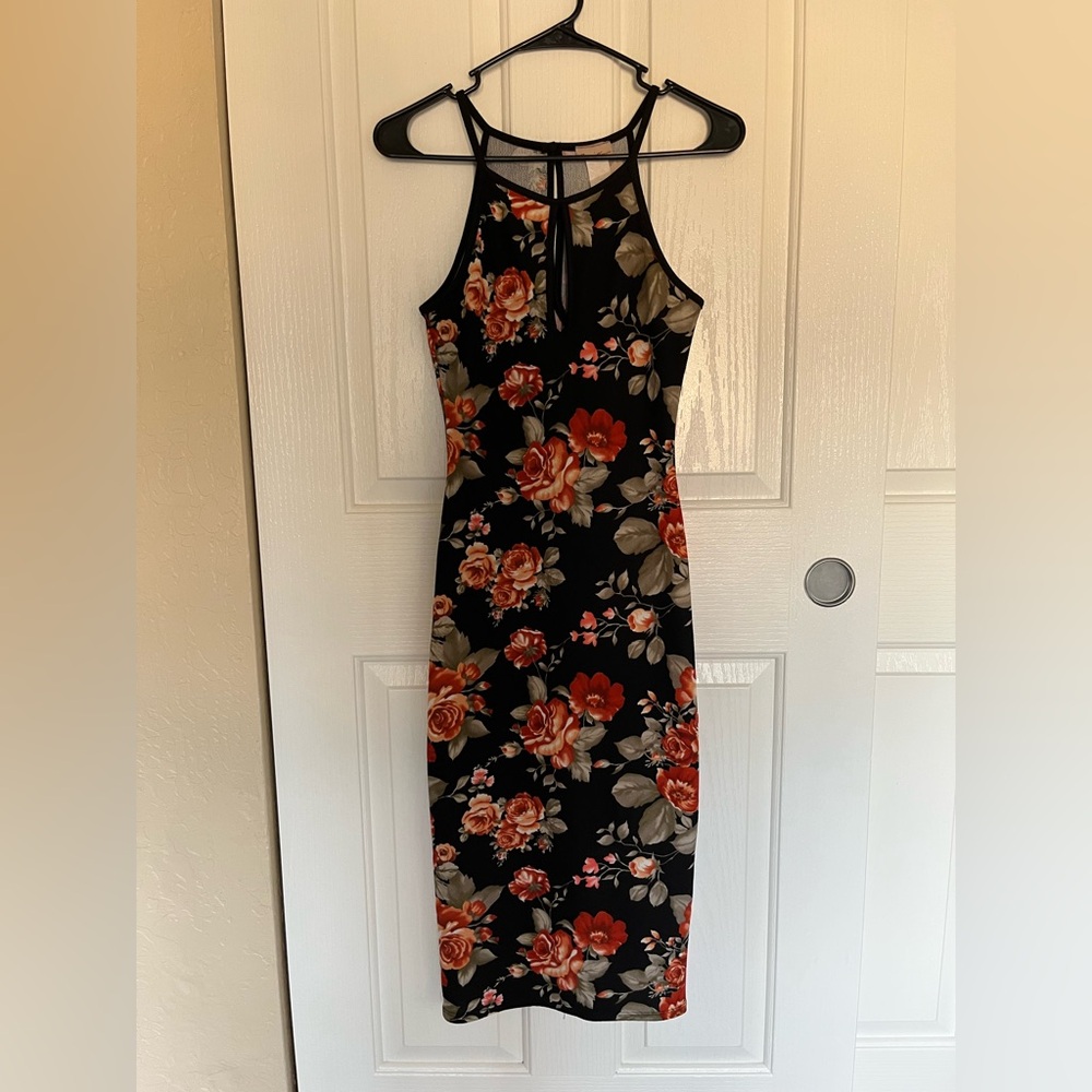 Fashion Magazine Black Floral Midi Dress